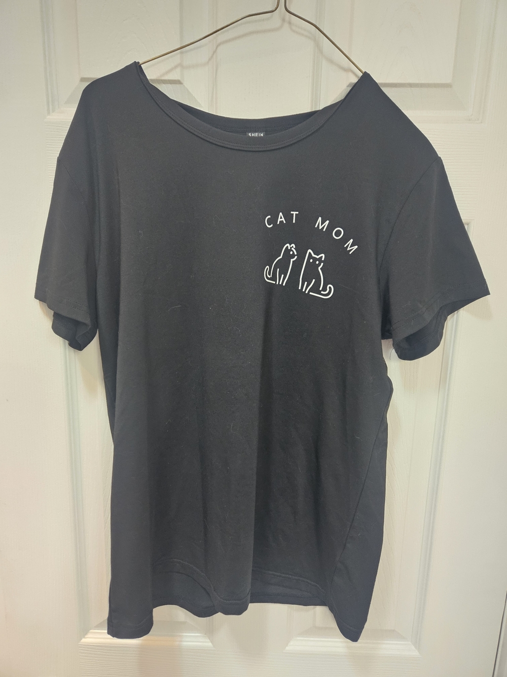 6/$20 Black Cat Mom Tee with White Cat Graphic